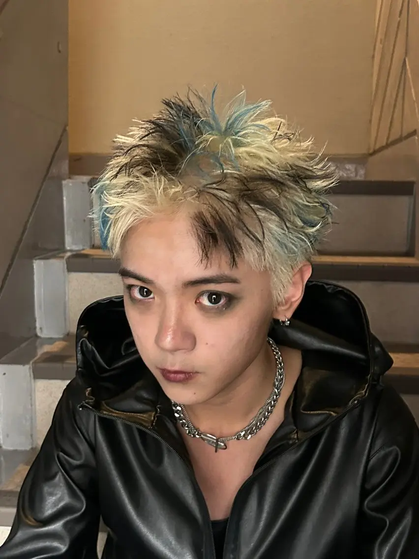 ショート カラー パーマ メンズ 岩城 滉成のヘアスタイル