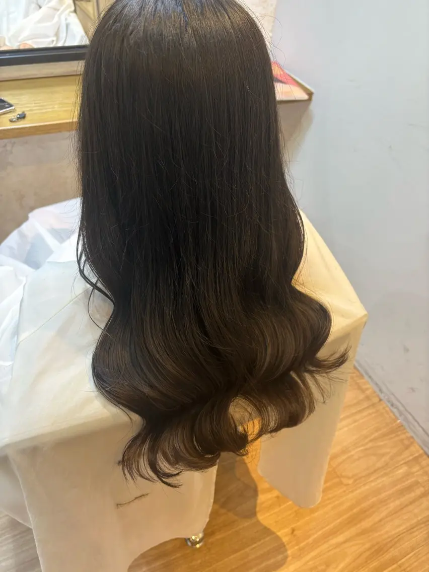 ロング ヘアカラー トリートメント 韓国ヘアー🇰🇷 MIWAのヘアスタイル