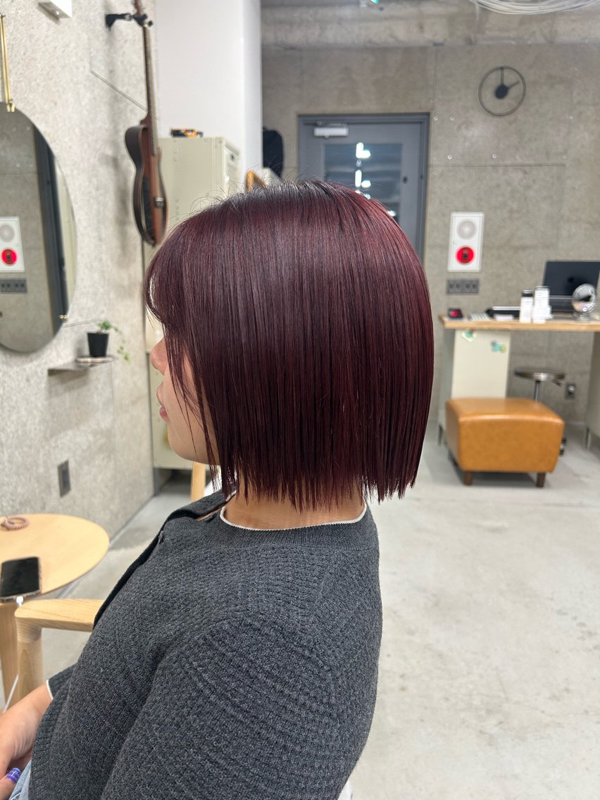 ショート カラー ヘアカラー トリートメント SiLO Yukinaのヘアスタイル