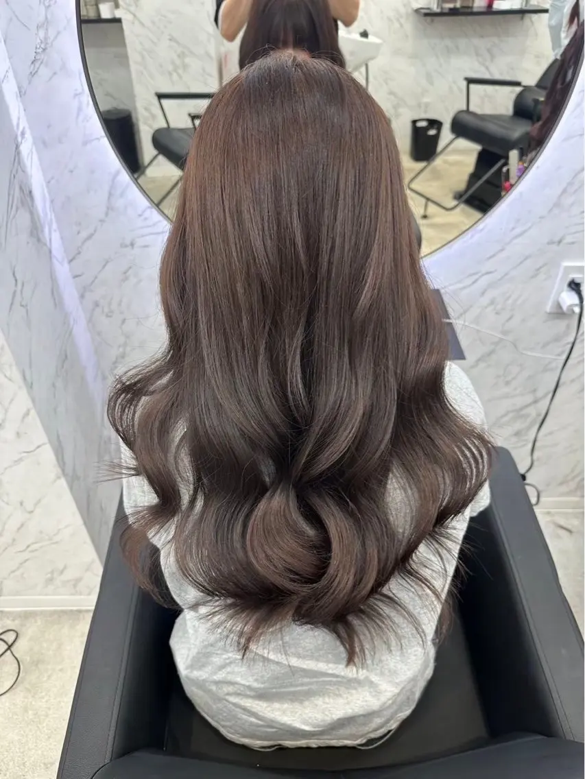 ロング ヘアカラー 💎LEON💎 Cut¥1100‼️のヘアスタイル