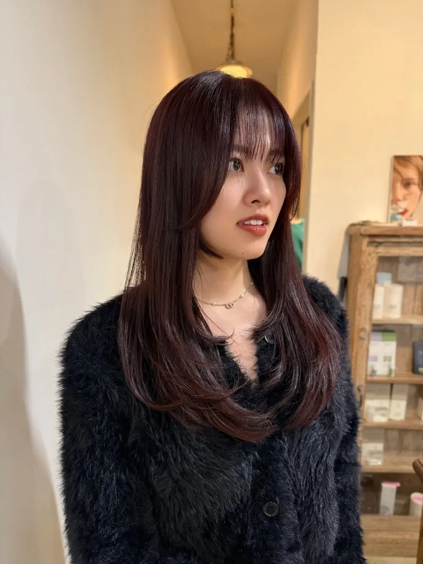 ロング カラー ボルドーカラー レイヤーカット カット ヘアカラー トリートメント 【韓国レイヤー特化 ハッシュカット】のヘアスタイル