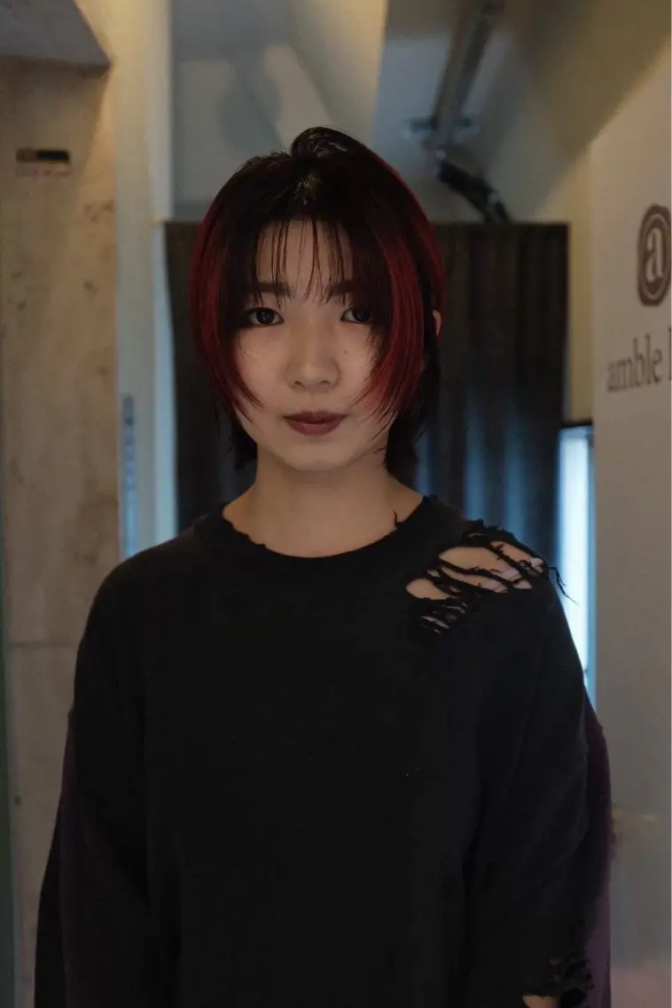 ショート カラー カット ヘアカラー トリートメント OPUSダブルカラー ケアブリーチのヘアスタイル