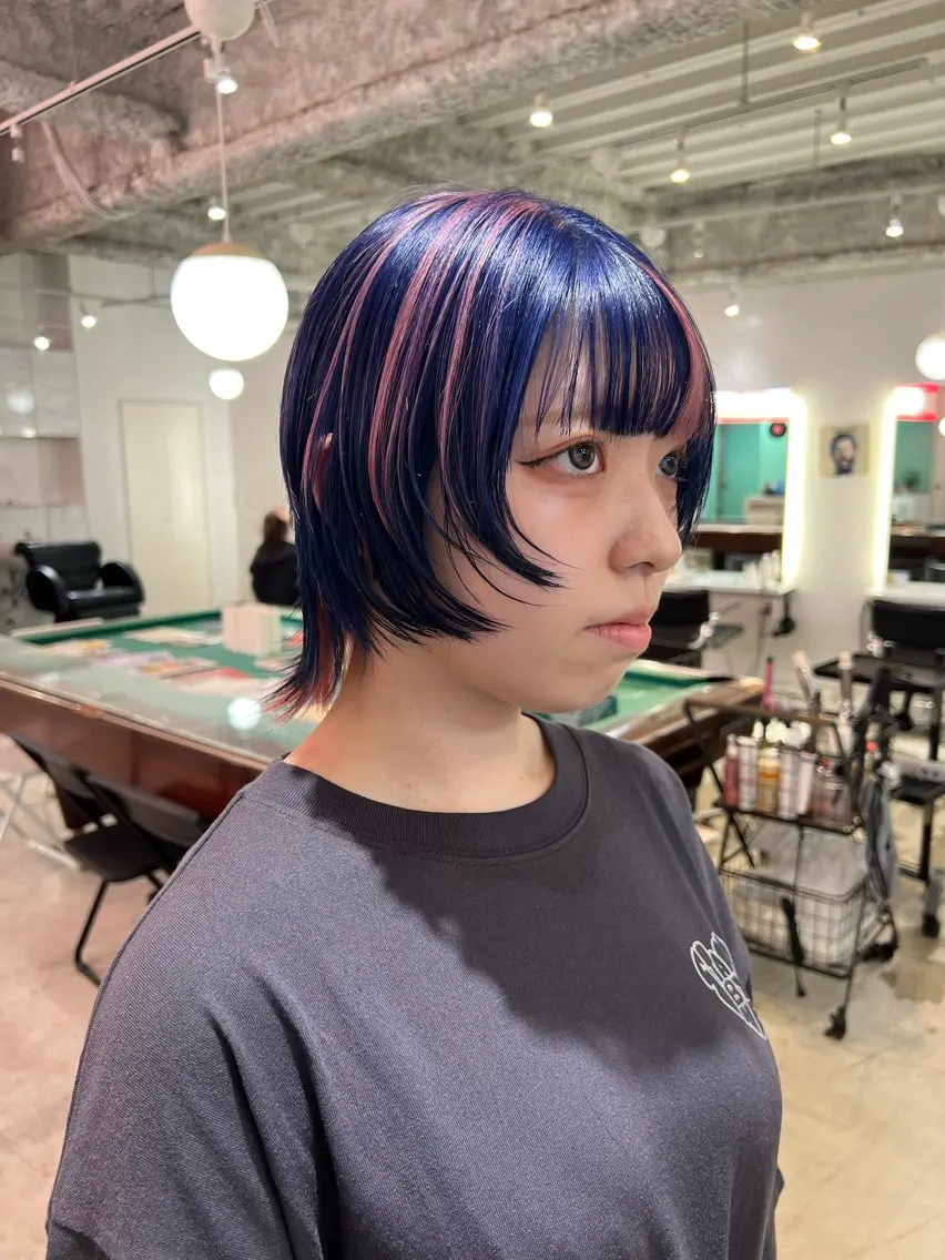 ミディアム カット ヘアカラー 💥ウルフカット デザインあんな💥のヘアスタイル