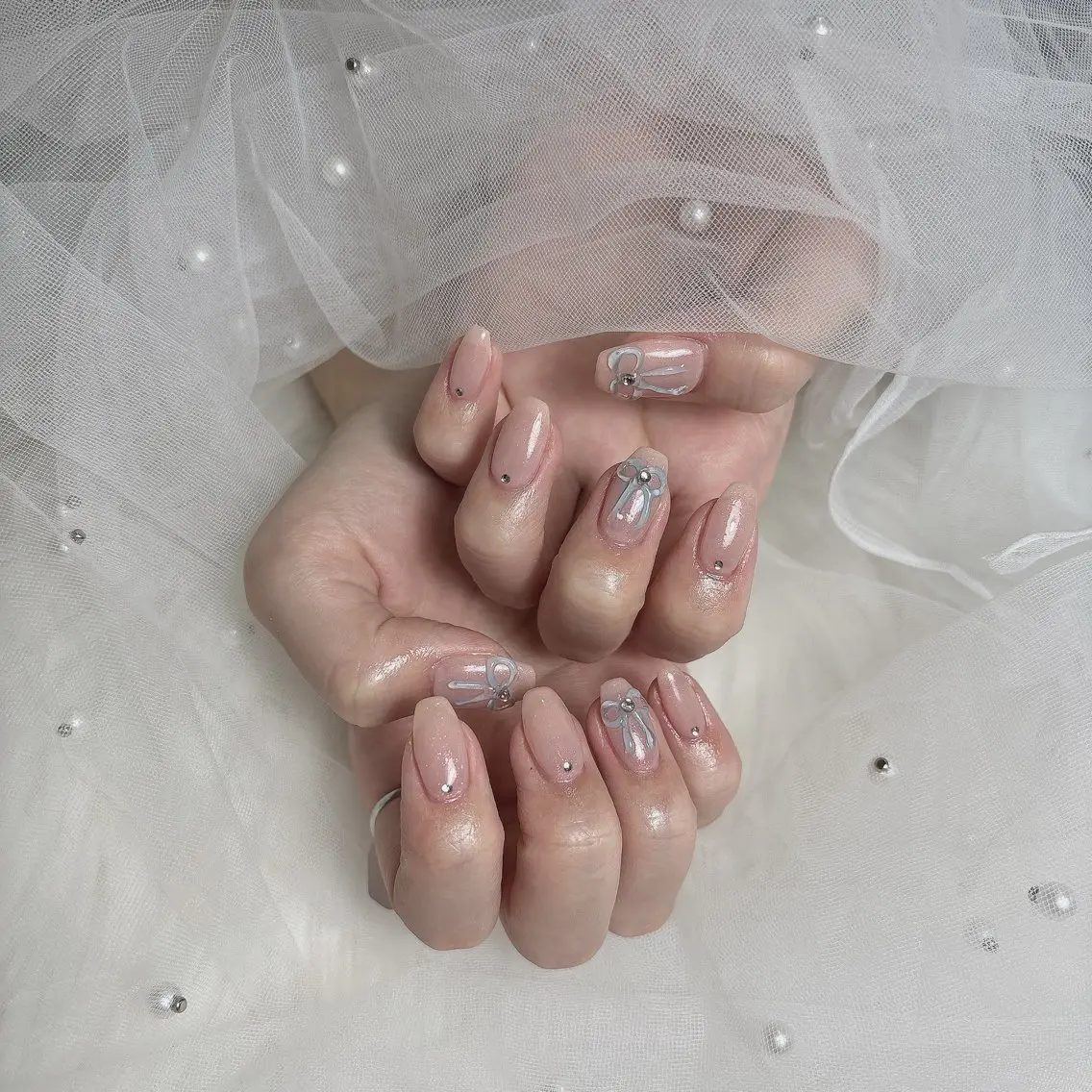 ネイル リボン Lurier nails🌙rieのネイルデザイン