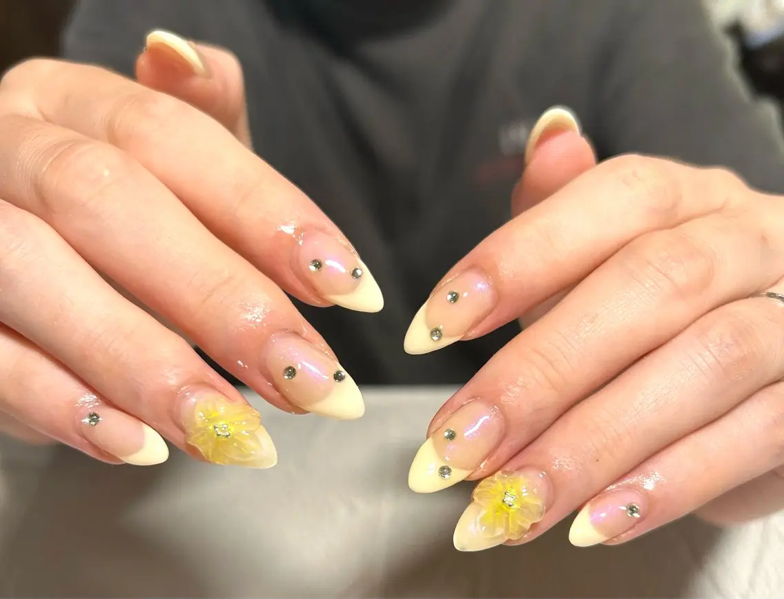 ミディアム 2DY NAIL SALONのネイルデザイン