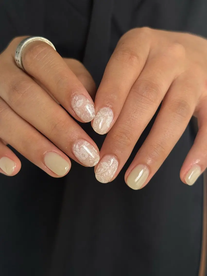 ネイル カジュアル レース ニュアンスネイル オフィスネイル ワンカラーネイル ハンドネイル filonnail /　kotoneのネイルデザイン