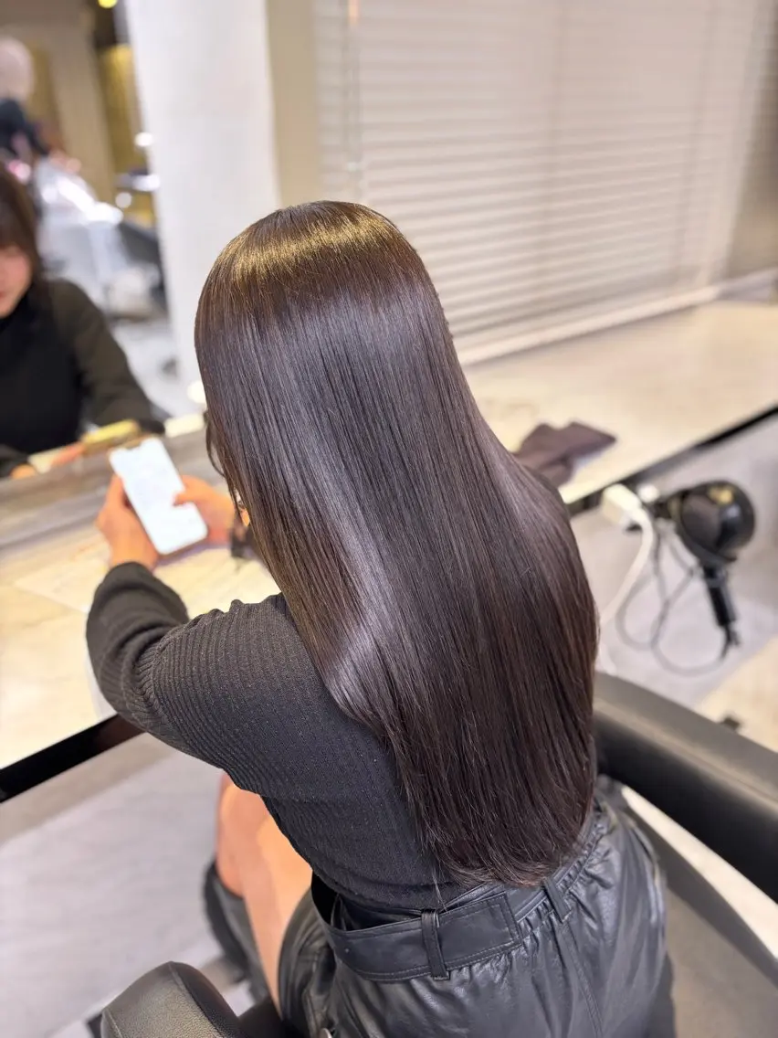 ロング カラー 透明感カラー グレージュ 韓国風グレージュ 🤍たくみ🤍のヘアスタイル