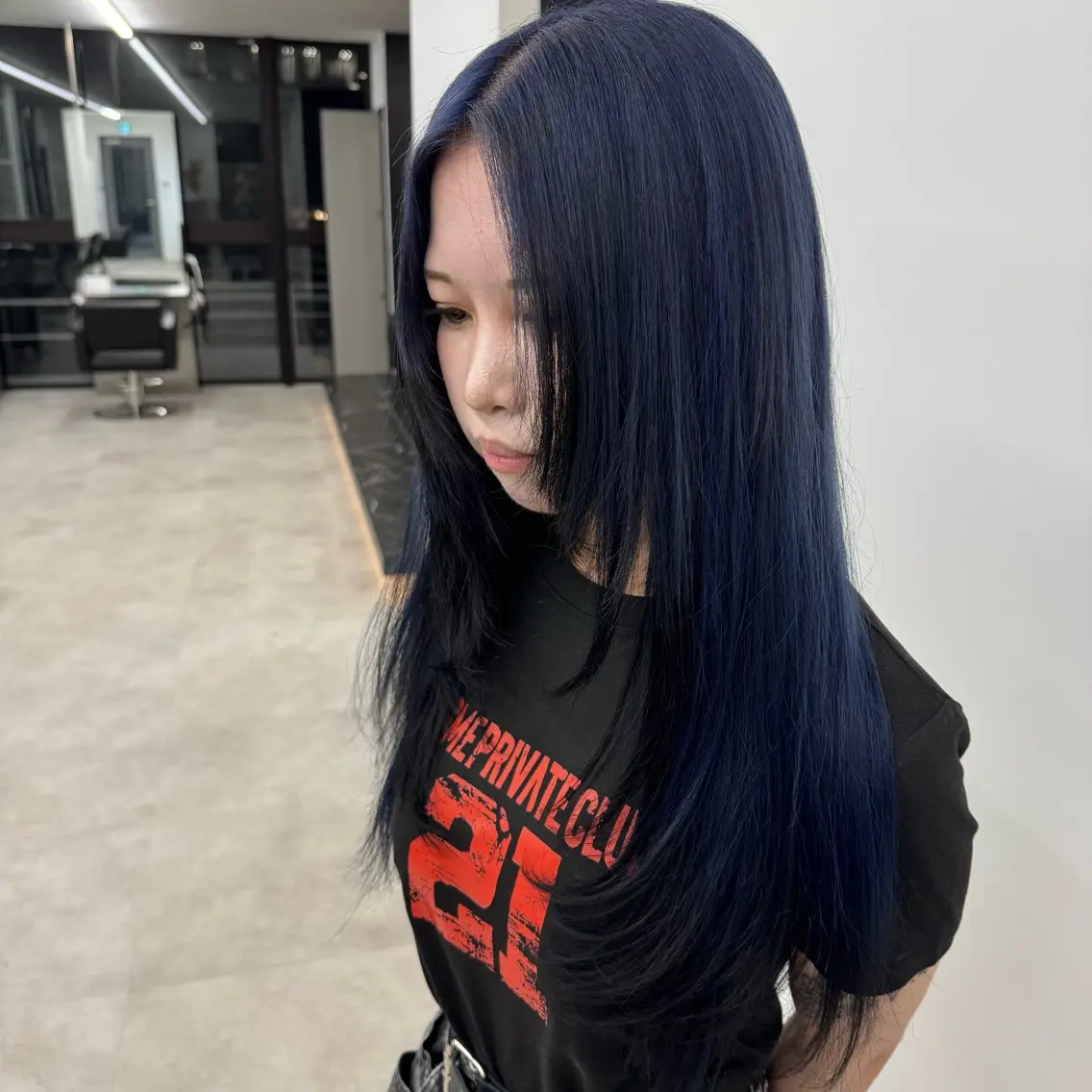 ロング カラー ブリーチ ブルーカラー ネイビーカラー カット ヘアカラー ベージュ/エクステ /職人/KENTAのヘアスタイル