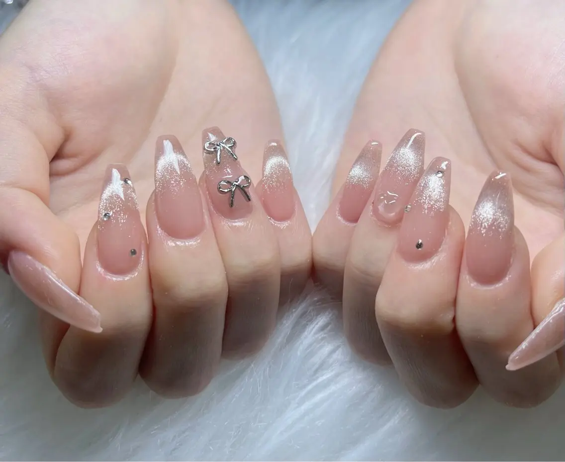 ネイル フットネイル グラデーション キラキラネイル マグネットネイル シンプルネイル Lina nailのネイルデザイン