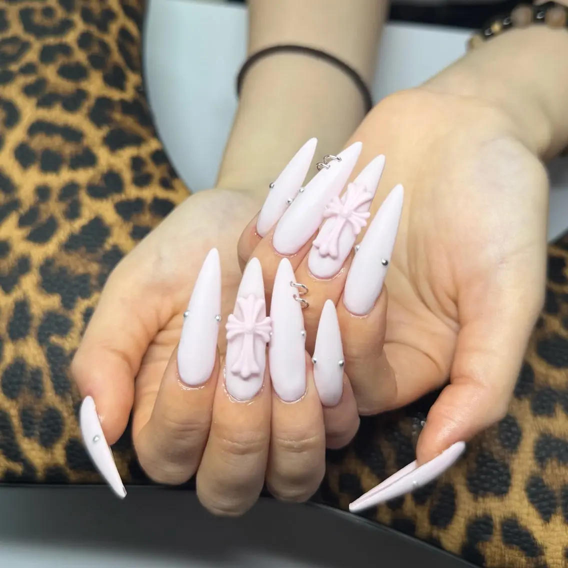 ネイル ハンドネイル Ai 🤎のネイルデザイン