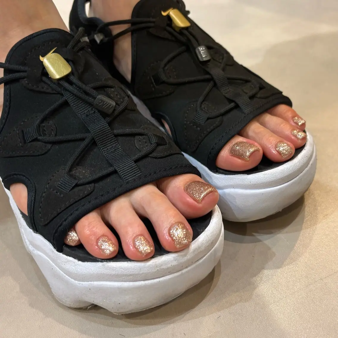 ネイル キラキラネイル ラメ(グリッター) nacre nail 川崎🌸rioのネイルデザイン