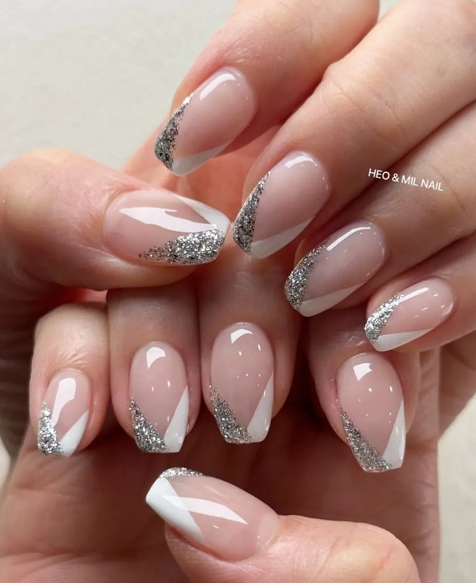 ネイル フレンチネイル ジェルネイル 韓国ネイル マグネットネイル マグネットフレンチ akina nailsのネイルデザイン