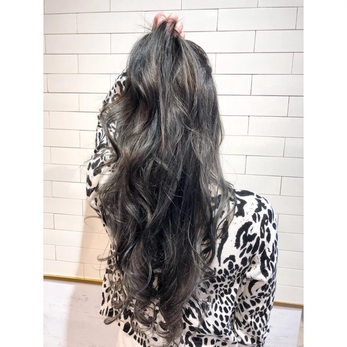 ロング EIGHT plum TOKIOリミテッドのヘアスタイル