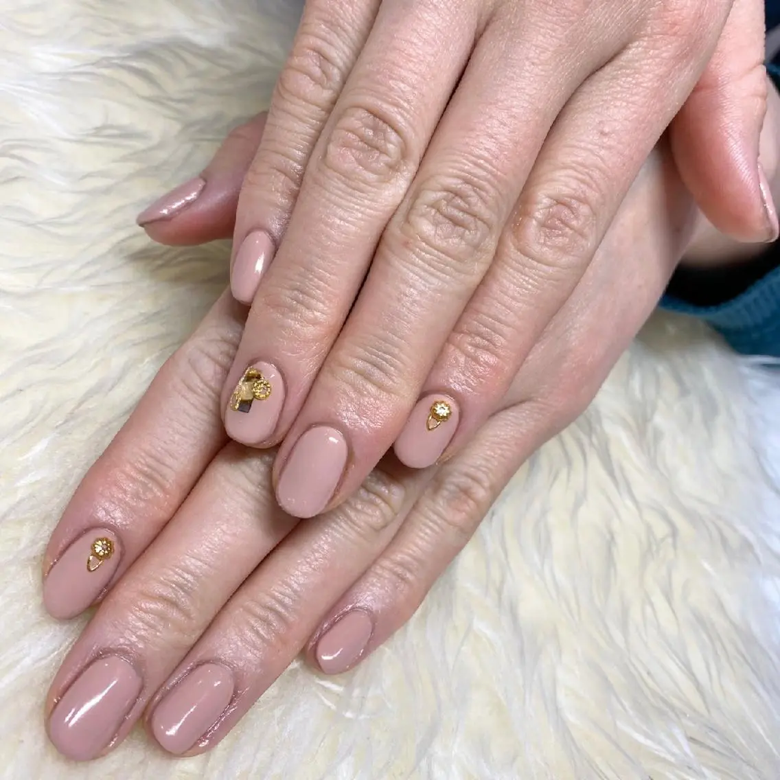 ネイル アートネイル ワンカラーネイル ハンドネイル Nail&eye Belire 新宿のネイルデザイン
