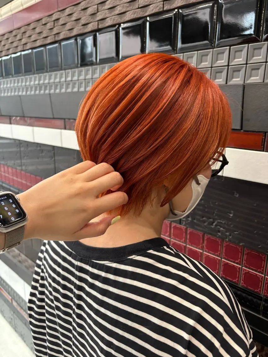 ショート ショートヘア 色落ちまで2度綺麗な ハイトーン🪞／ミクのヘアスタイル