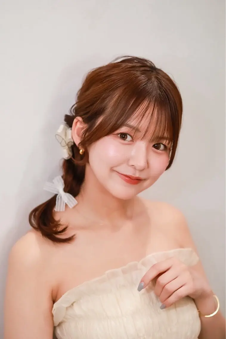 セミロング ヘアアレンジ 油谷 咲穂のヘアスタイル