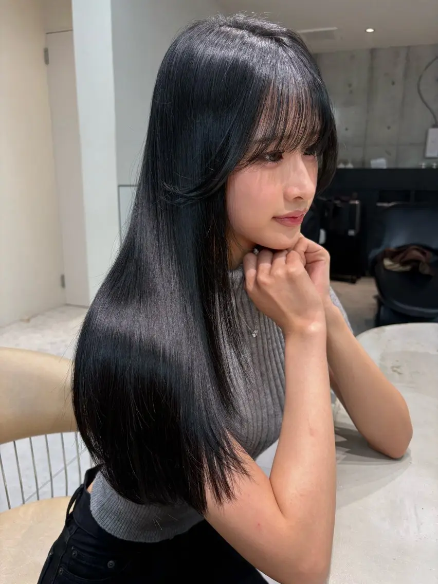 ロング カット 縮毛矯正 トリートメント 福岡縮毛矯正✨️ ストレート 向井和輝のヘアスタイル