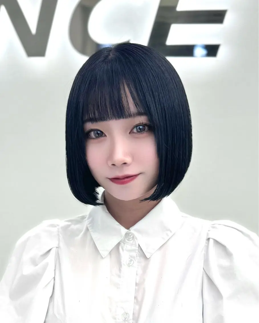 ショート カラー ヘアアレンジ カット ヘアカラー トリートメント ヘッドスパ ヘアセット 縮毛矯正🤍 ボブ/ HIKARIのヘアスタイル