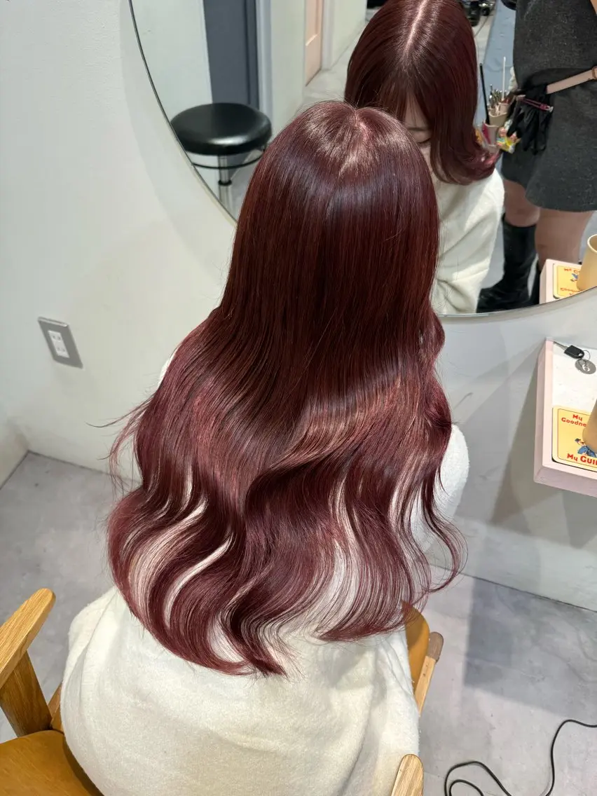ロング カラー ブリーチ ブリーチなしカラー ayaka♡ 柔らかカラーのヘアスタイル