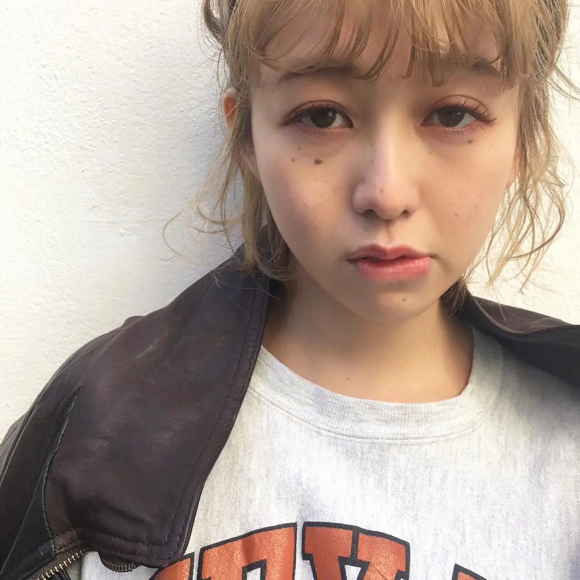 ショート カラー ベージュカラー レイヤーカット BLend 渋谷のヘアスタイル