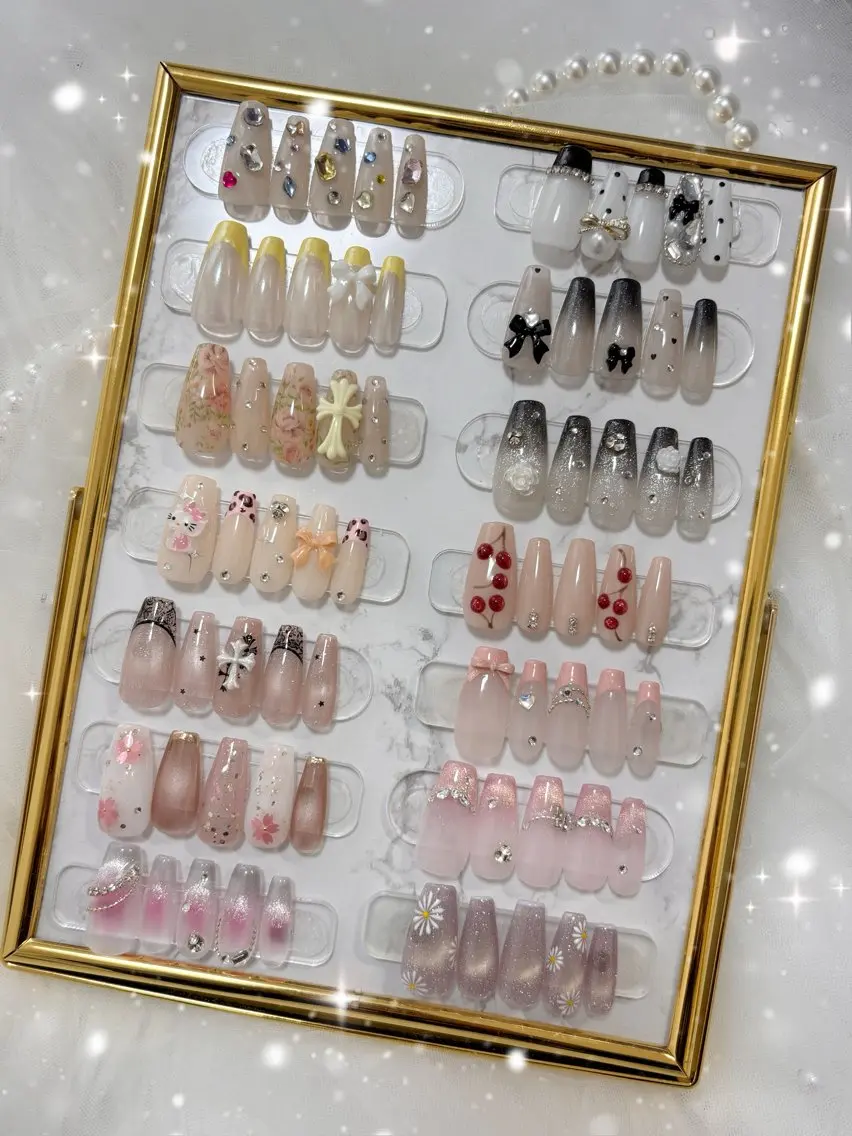ネイル ドット フラッシュネイル マグネットネイル リボン 春ネイル ハンドネイル YM nailのネイルデザイン