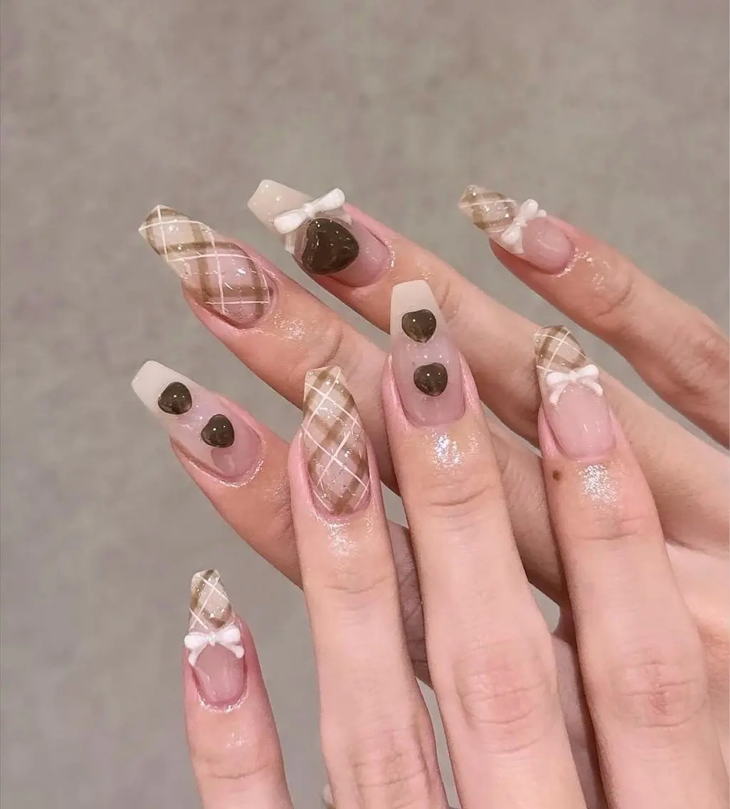 ネイル ブラウン 長さ出し キラキラネイル 韓国ネイル ロングネイル ハンドネイル JOSIE nail studioのネイルデザイン