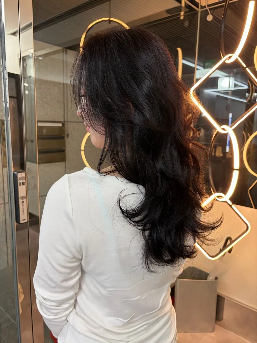 ロング カラー 透明感カラー グレージュ ラベンダーカラー ラベンダーグレージュ ラベンダーグレー LAKING munonのヘアスタイル