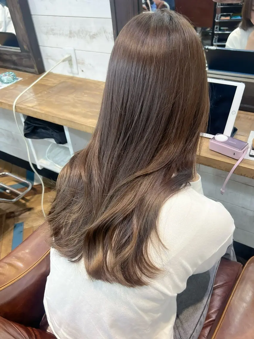 ロング カラー ブリーチ ブラウンカラー 透明感カラー ブリーチなしカラー カット ヘアカラー トリートメント REN/レイヤー✂️ ブリーチなしカラー✨のヘアスタイル