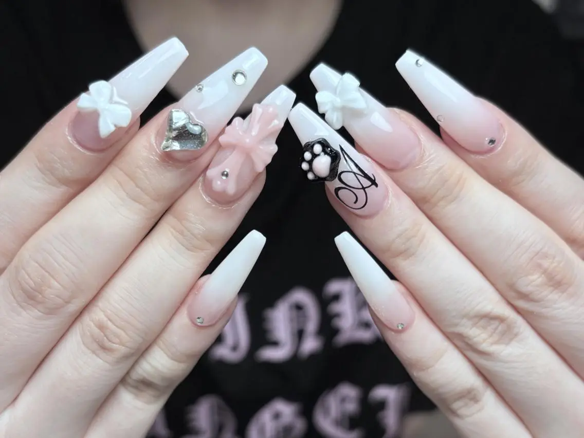 ネイル 長さ出し グラデーション 卒業式 キラキラネイル マグネットネイル RiRi Belle Nail池袋のネイルデザイン