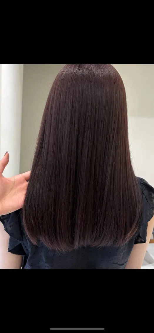 セミロング カラー 透明感カラー アオイのヘアスタイル