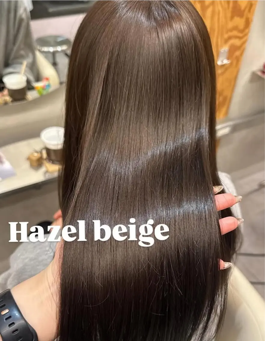 カラー ヘアカラー 🌙ヘーゼルベージュ レイヤーカット🌙のヘアスタイル