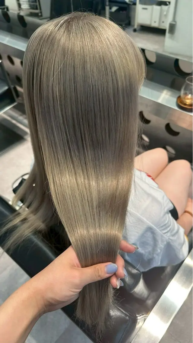 カラー ブリーチ ヘアカラー 北村 岳久翔のヘアスタイル
