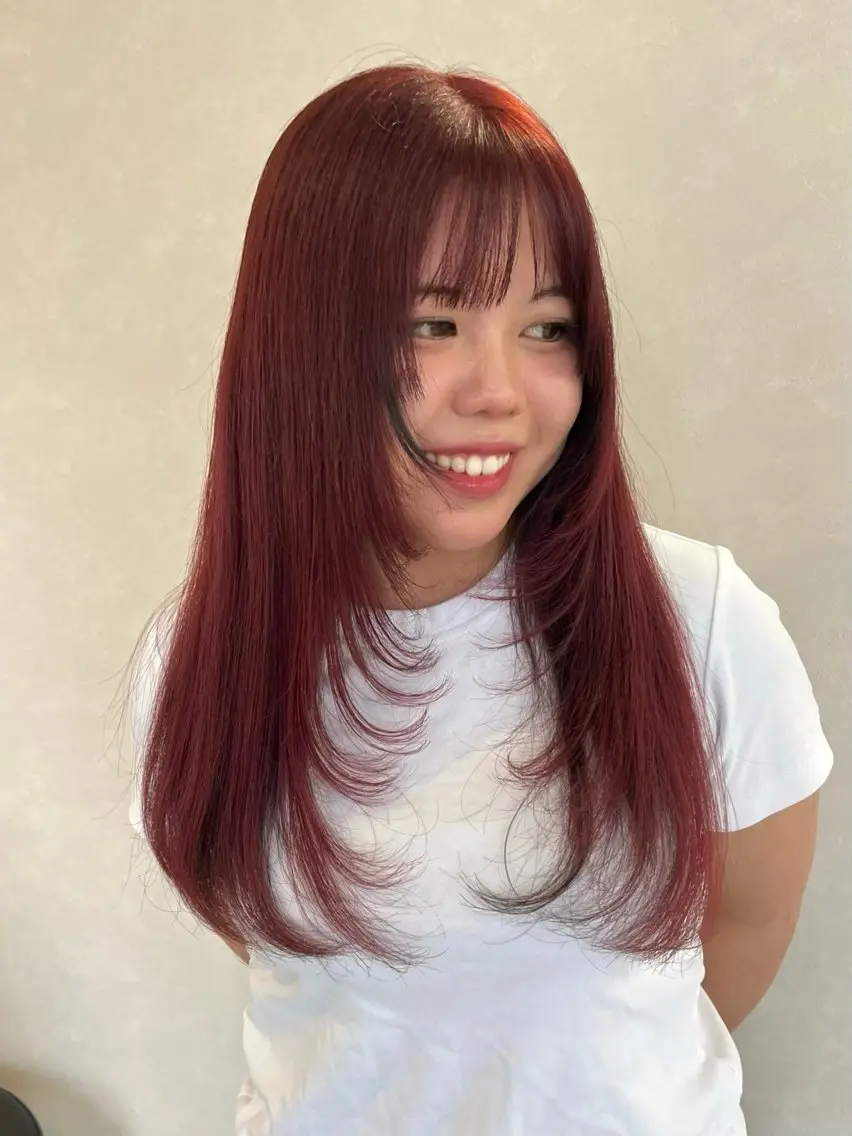 ロング カラー カット ヘアカラー 長山 茉白のヘアスタイル