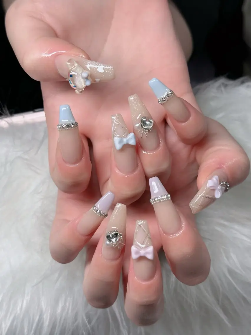ネイル フレンチネイル ジェルネイル ガラスフレンチ ハロウィン ハート ハンドネイル H.baby Nail Salonのネイルデザイン