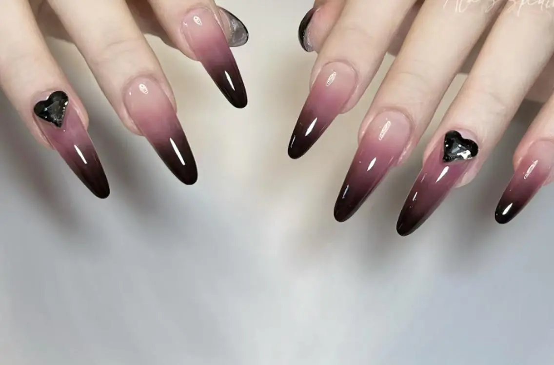ネイル ハンドネイル 🎀 Ayaka_nailのネイルデザイン