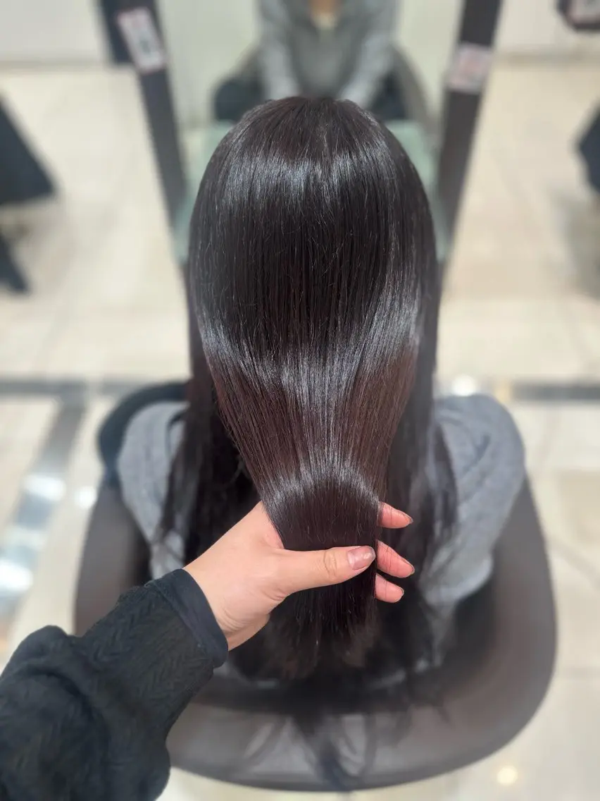 カラー ブリーチ ボルドーカラー ブリーチなしカラー ヘアカラー 🖤ྀི渡邉 あみか🖤ᩚのヘアスタイル