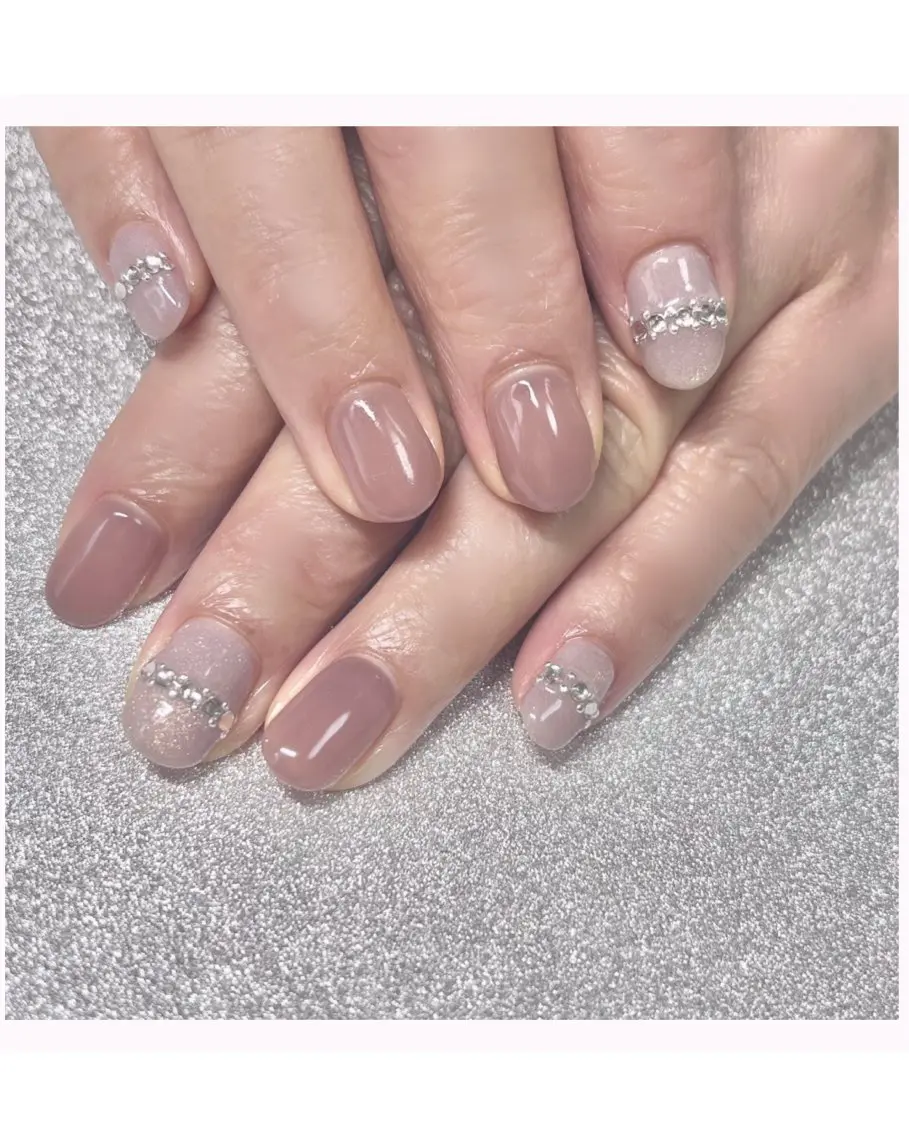 ネイル マグネットネイル ワンカラーネイル ストーンネイル BEE NAILのネイルデザイン