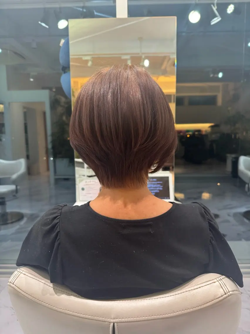 ショート 新美 恵里子のヘアスタイル