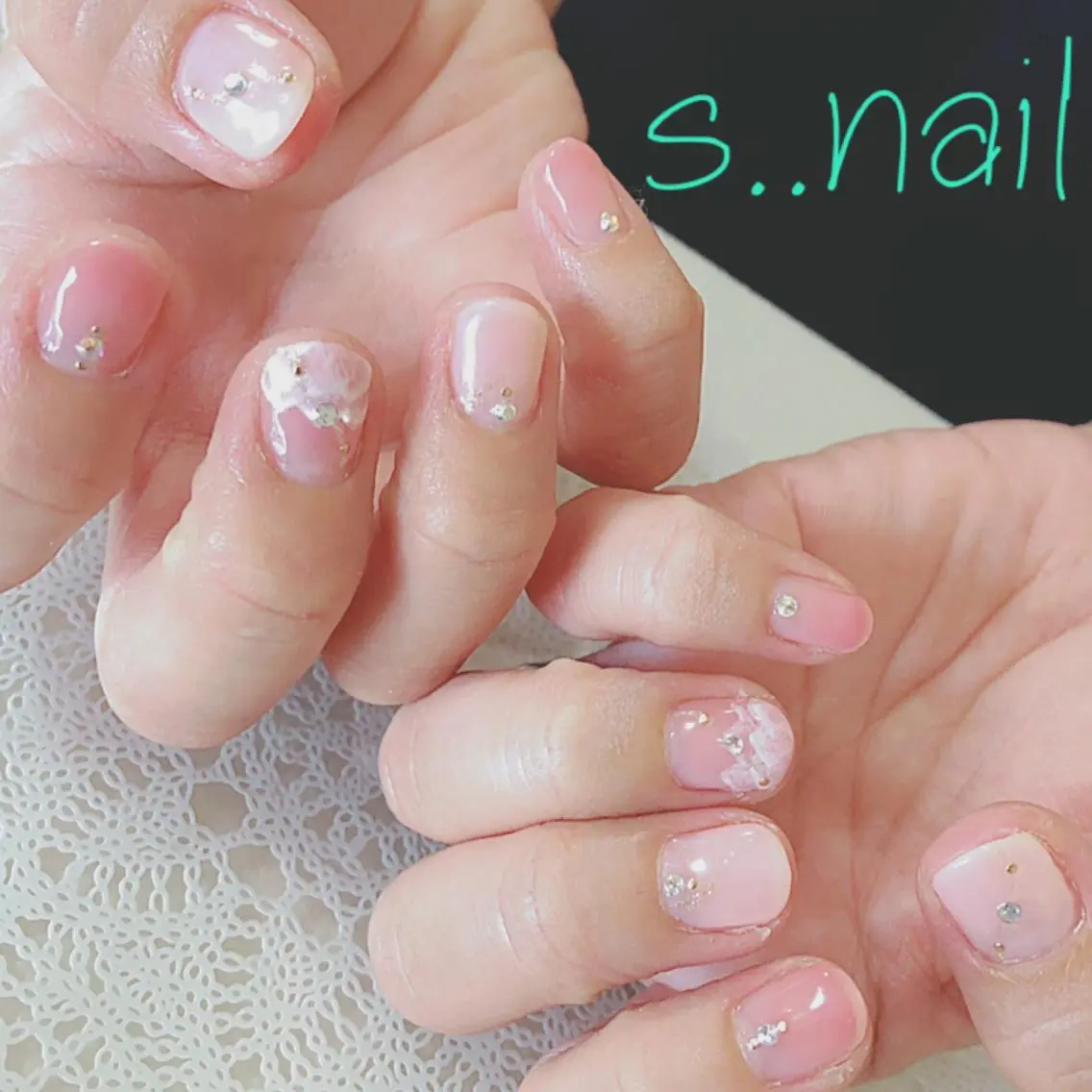 ネイル グラデーション ピンク シンプルネイル ハンドネイル フットネイル s..nail / MORITAのネイルデザイン