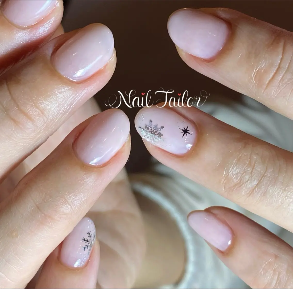 ネイル グラデーション オフィスネイル 冬ネイル クリスマス ハンドネイル NailTailor ネイルテイラーのネイルデザイン