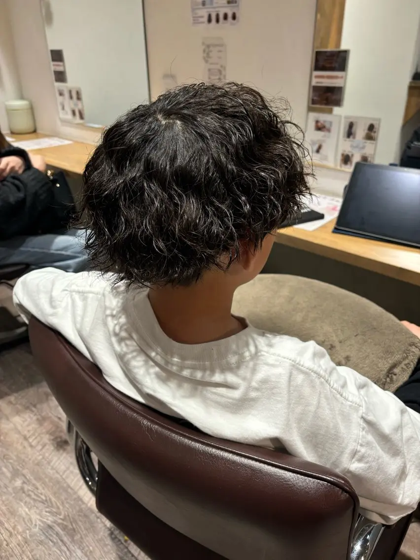 【🧑🏻🦱メンズ特殊パーマ🧑🏻🦱】+カット(トリートメント付き)の写真