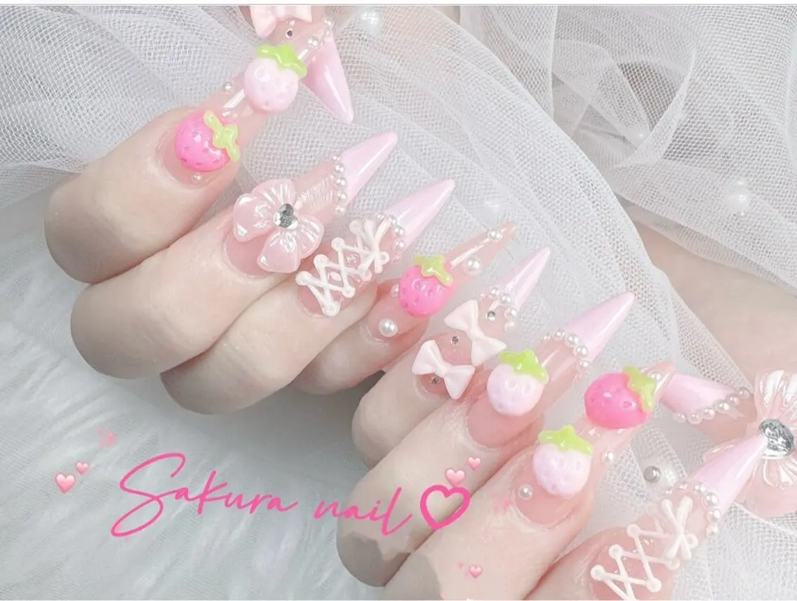 ネイル オーロラネイル クリアネイル ジェルネイル ガーリー 韓国ネイル ハンドネイル Sakura Nail Salonのネイルデザイン