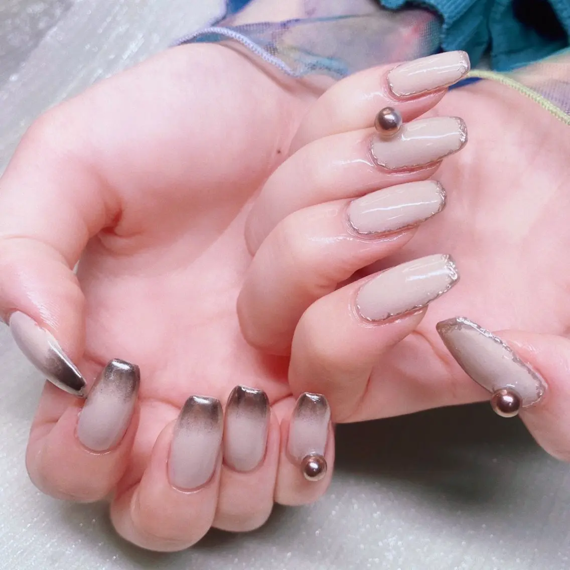 ネイル 長さ出し ストーンネイル ハンドネイル Nailist suzuのネイルデザイン
