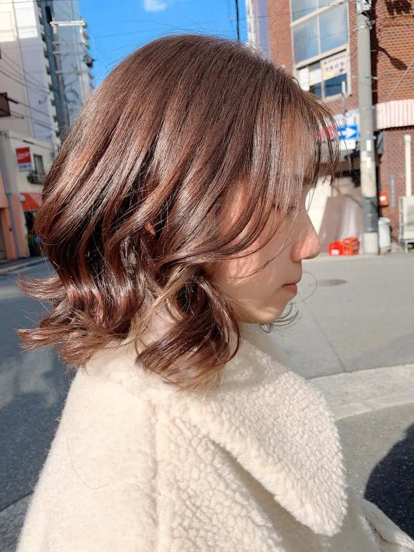 ミディアム カラー インナーカラー ハイトーン /愛子のヘアスタイル