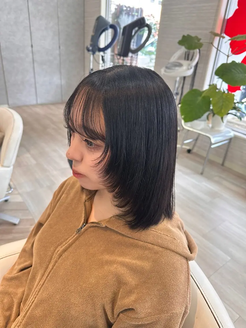 ミディアム レイヤーカット ✂︎ mina✂︎のヘアスタイル
