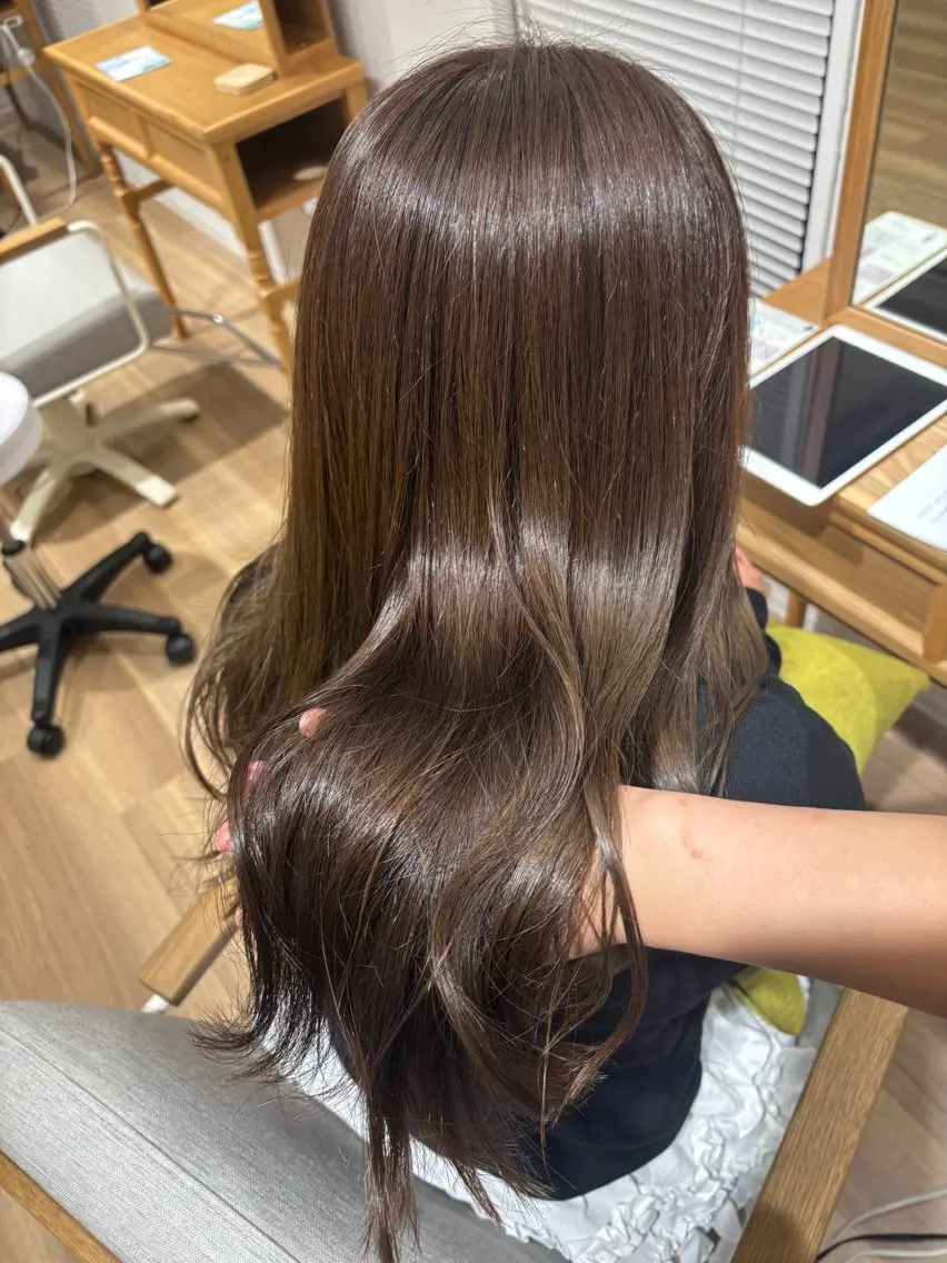 ロング カラー 透明感カラー グレージュ ミント ヘアカラー トリートメント ヘッドスパ RINNO🌷透明感 カラー/髪質改善のヘアスタイル