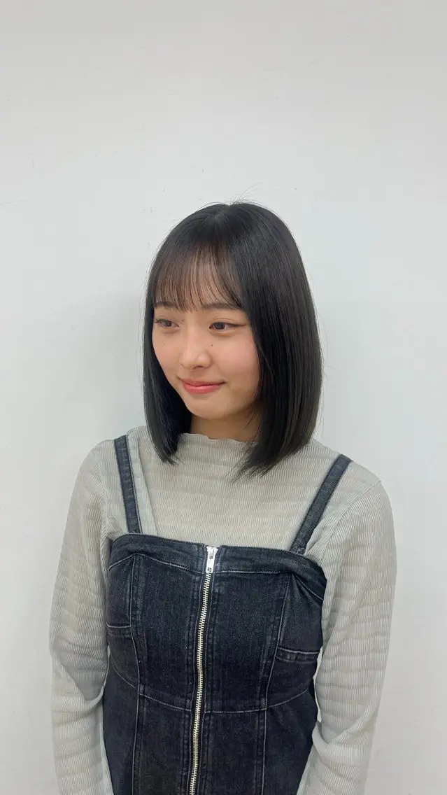 ショート ヘアカラー トリートメント 💎ツヤ髪ストレート カラー💎かのんのヘアスタイル