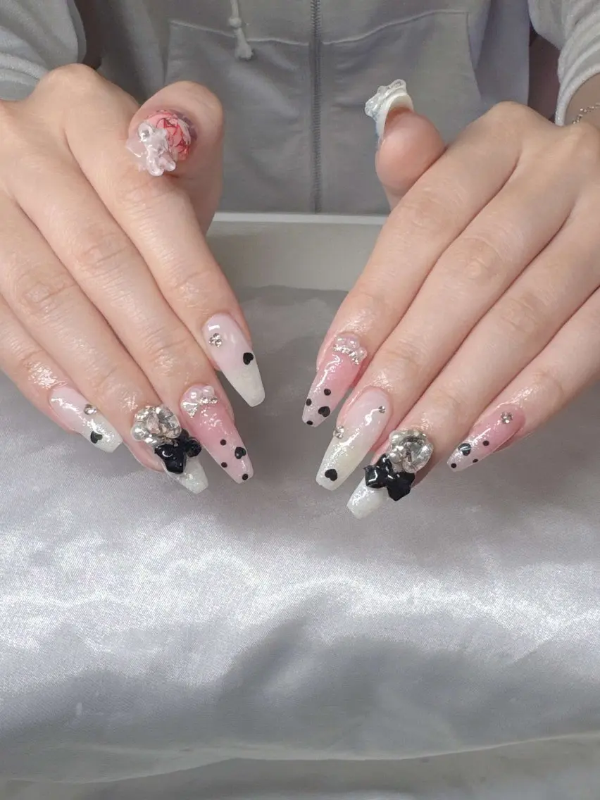 ネイル ハンドネイル Lee Nailsのネイルデザイン