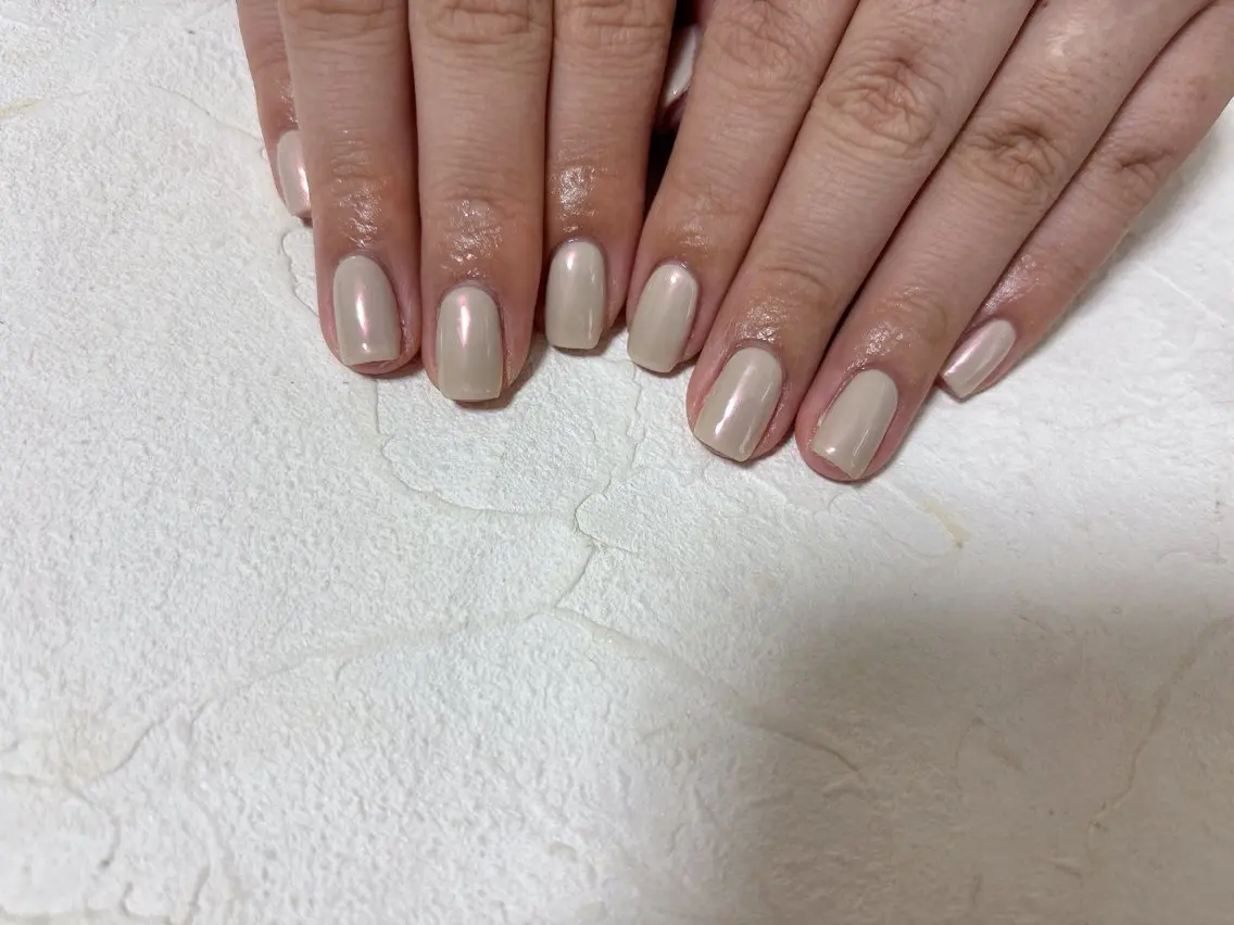 ネイル オーロラネイル フットネイル フレンチネイル ジェルネイル マグネットネイル ハンドネイル mogunail &blowのネイルデザイン