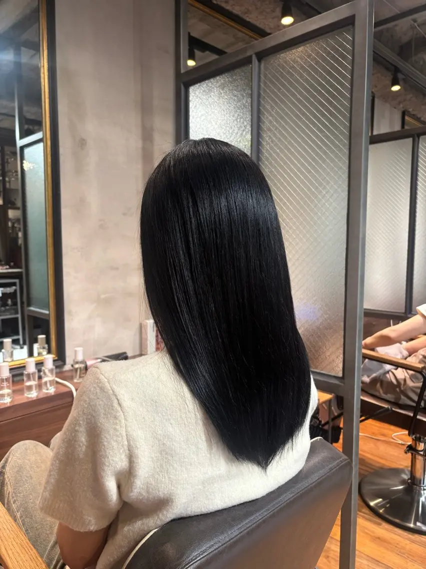 ロング ヘアカラー グレージュカラー/ 透明感カラー🗽のその他イメージ